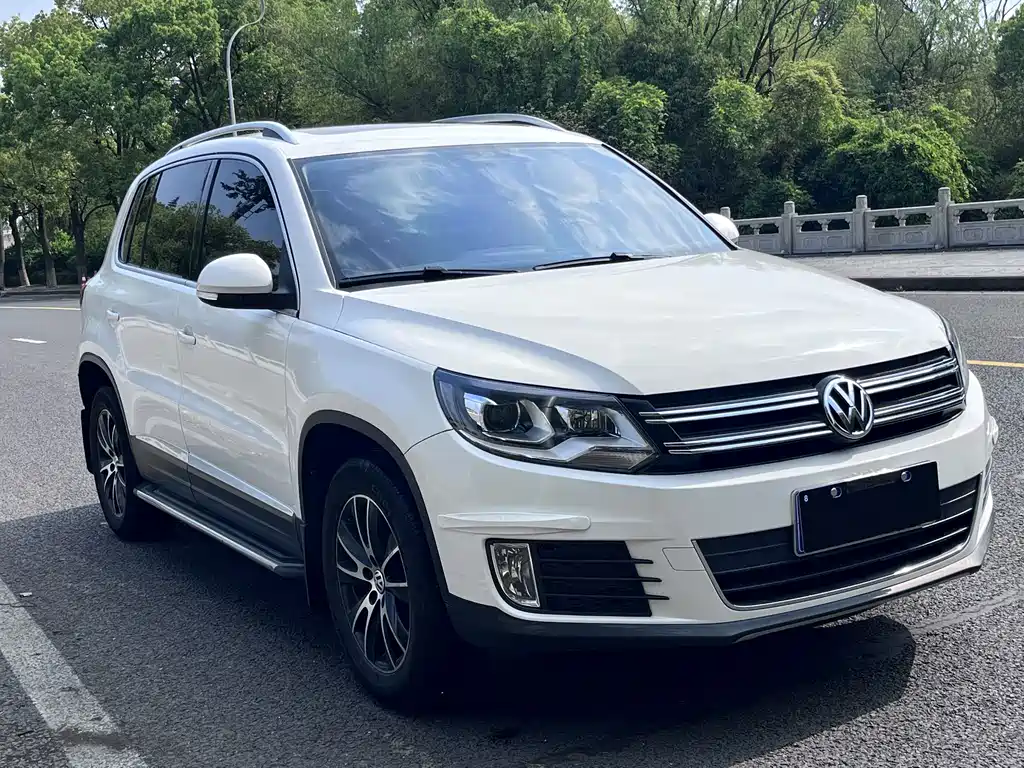 Volkswagen Tiguan 2013 — фото 3