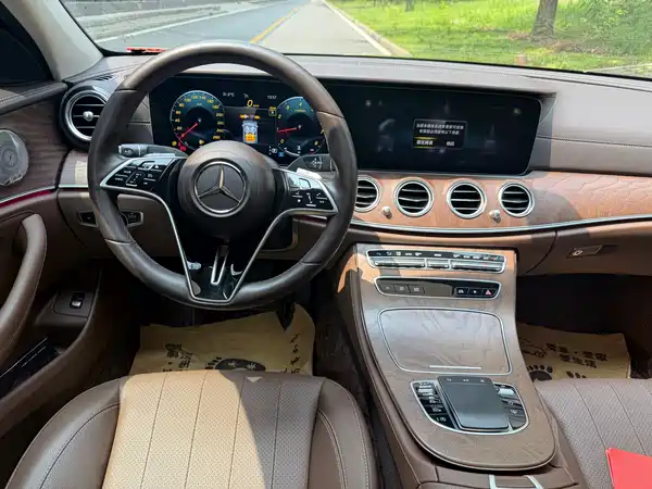 Mercedes-Benz E-Class 2023
