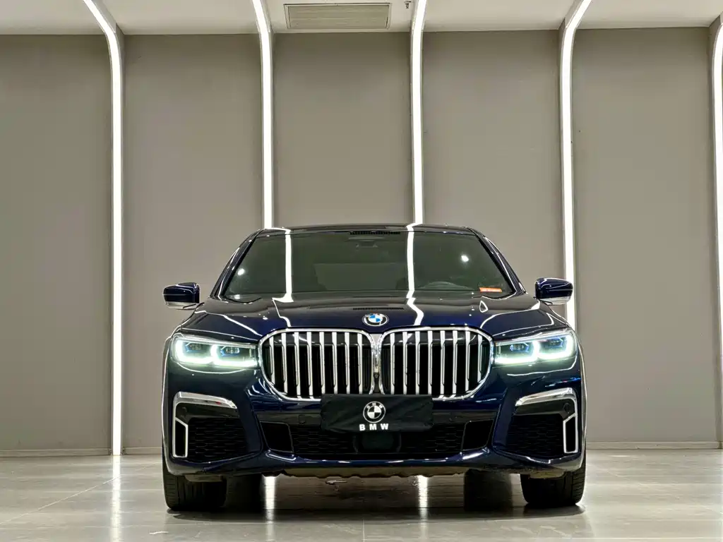 BMW 7 Series 2020 — фото 2