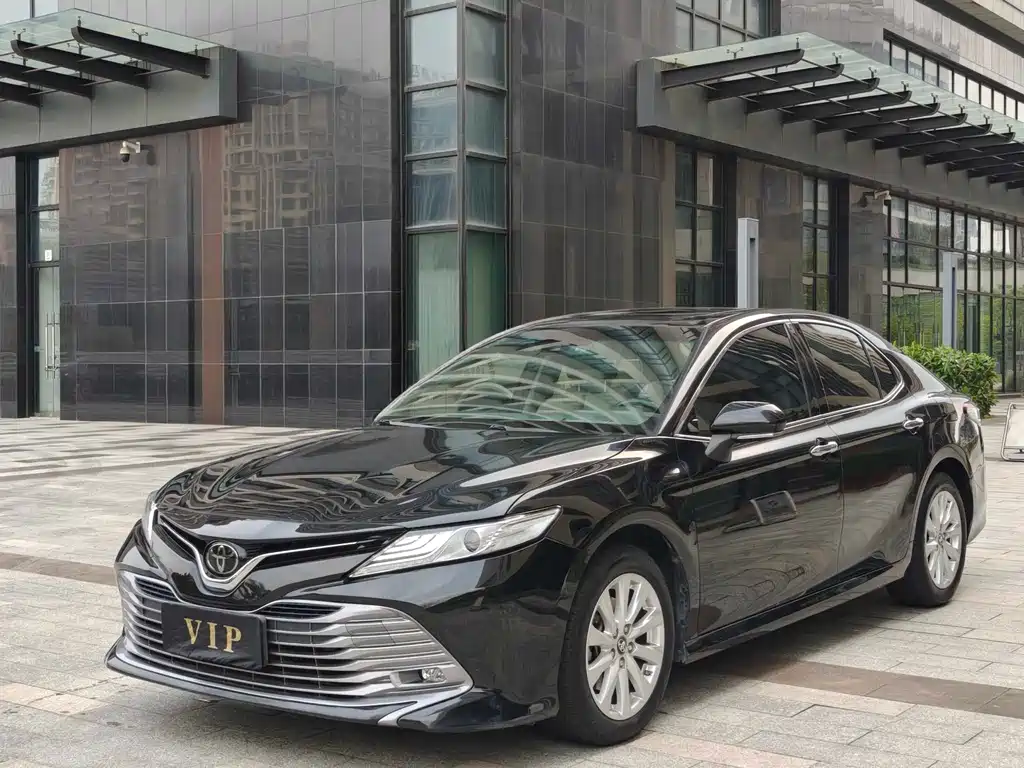 Toyota Camry 2020 — фото 3