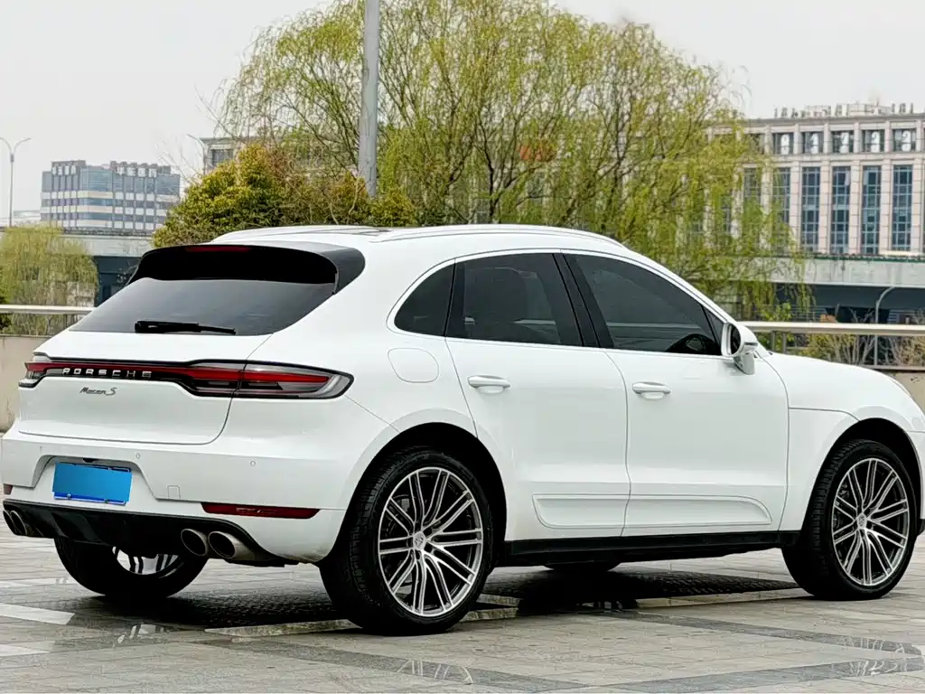 Porsche Macan 2020 — фото 10