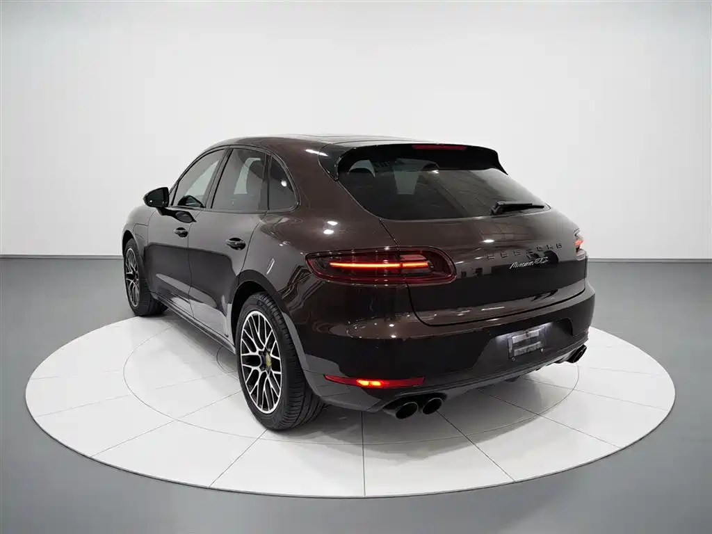 Porsche Macan 2016 — фото 23