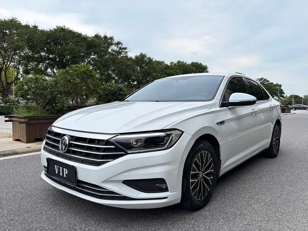 Volkswagen Sagitar 2021
