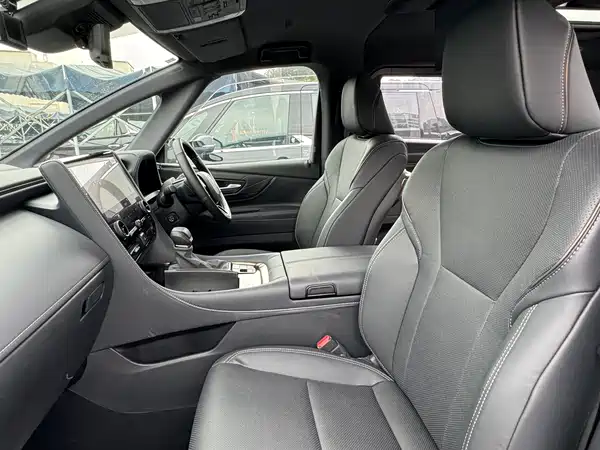 Toyota Alphard 2024