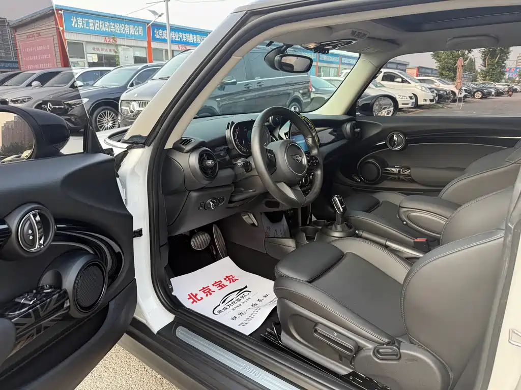 MINI Mini 2023