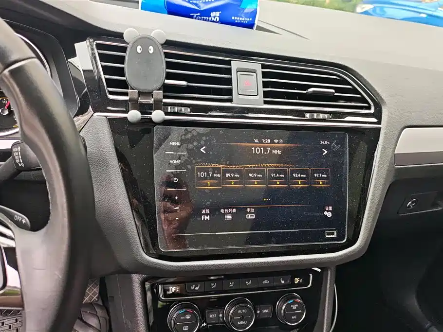Volkswagen Tiguan L 2020 — фото 13