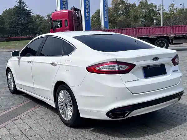 Ford Mondeo 2014