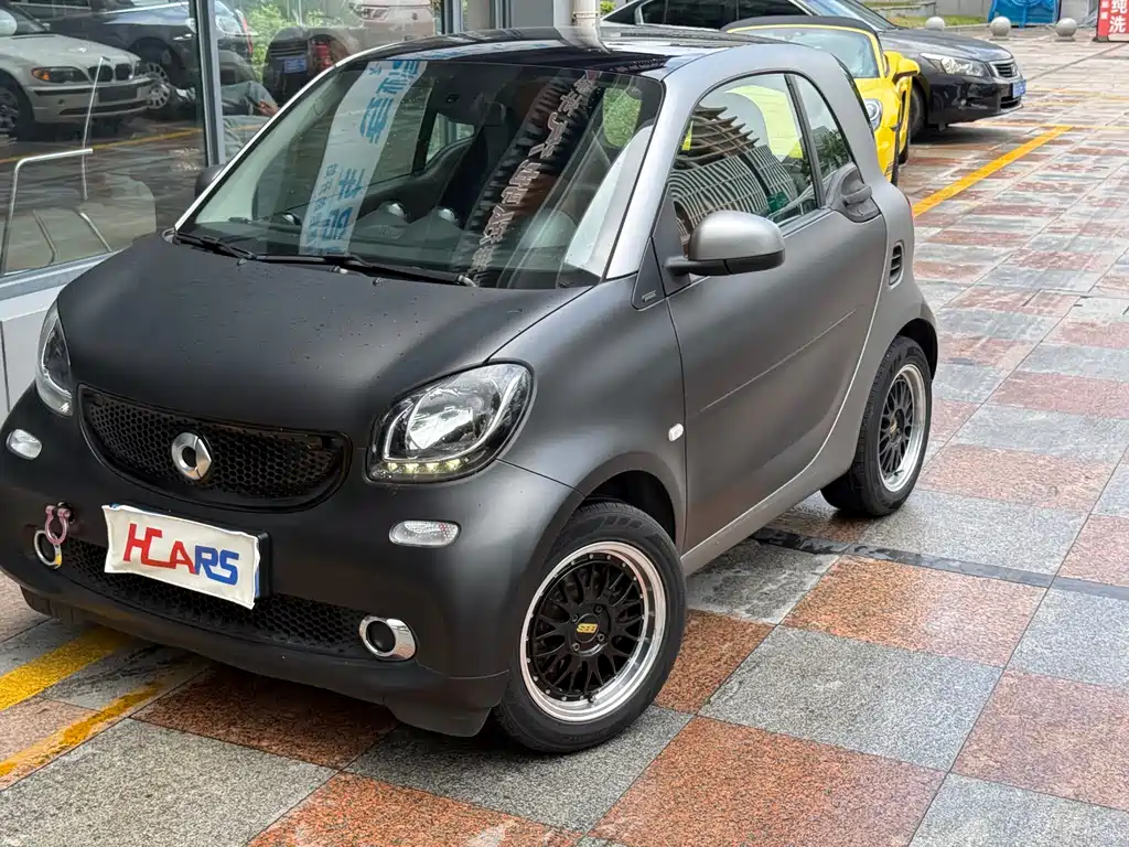 smart Fortwo 2017 — фото 21