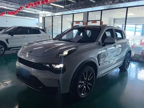 Lynk & Co 01 2022