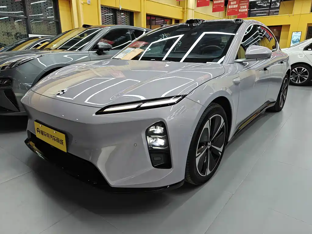 NIO ET5 2025