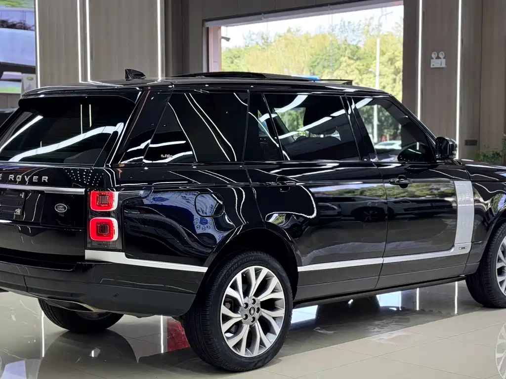 Land Rover Range Rover 2020 — фото 15