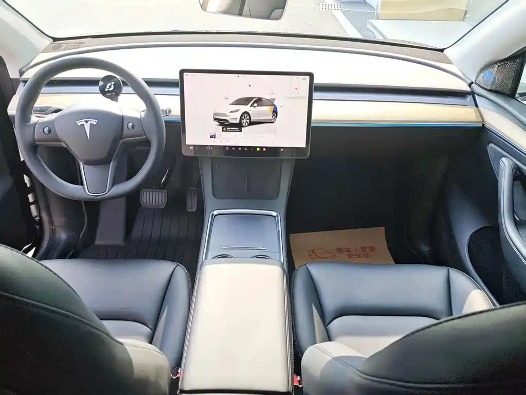 Tesla Model Y 2023 — фото 15