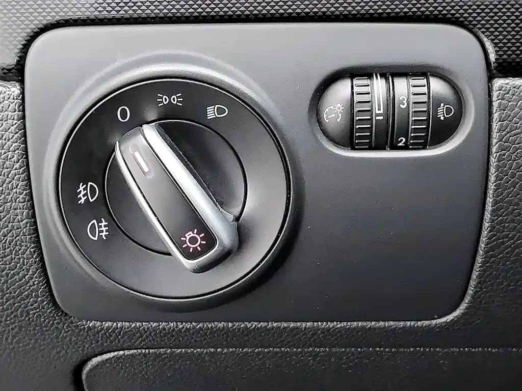 Volkswagen Golf 2013 — фото 21