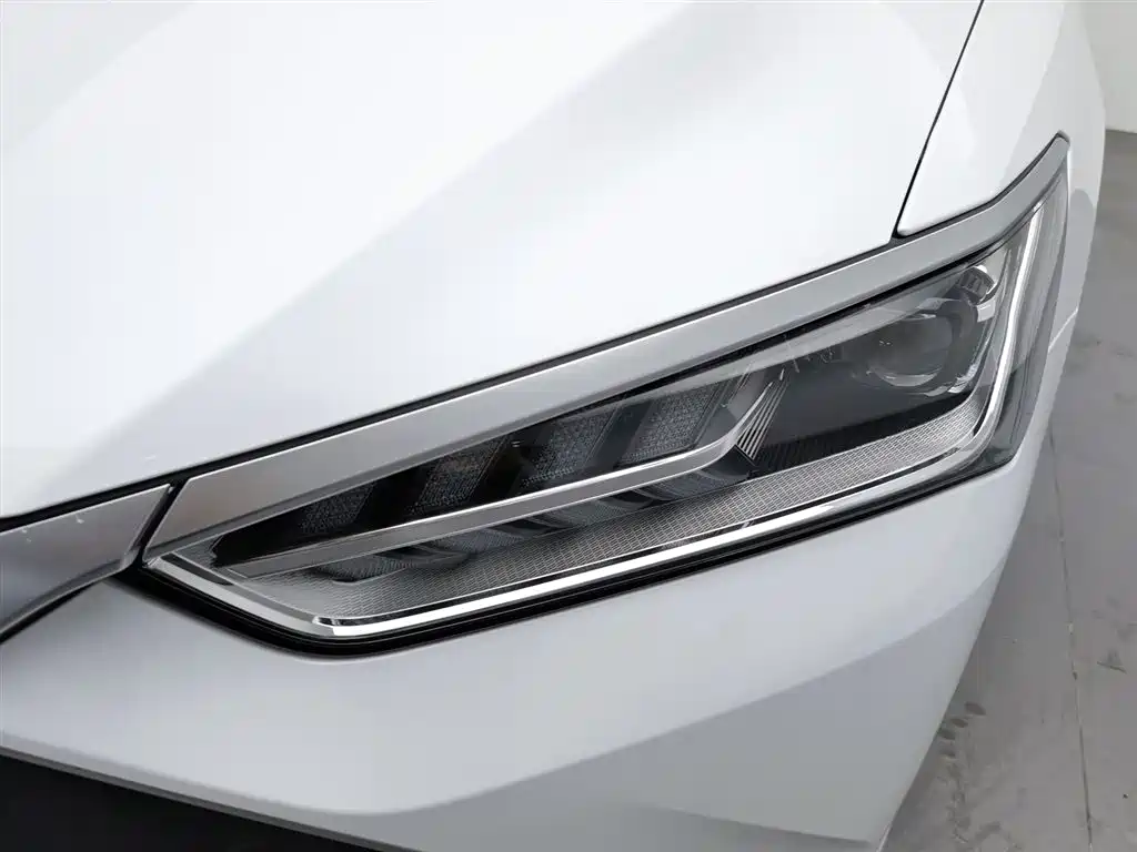 BYD Qin PLUS 2023 — фото 7