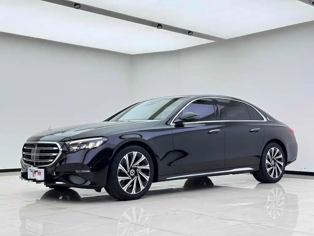 Mercedes-Benz E-Class 2024