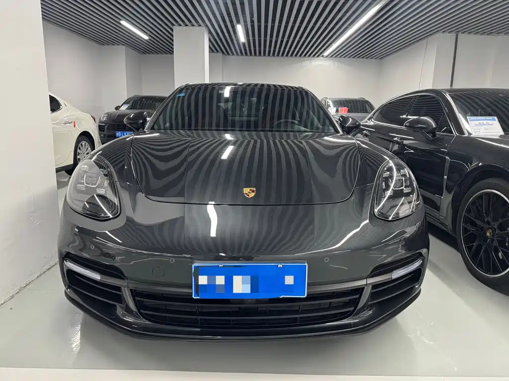 Porsche Panamera 2020