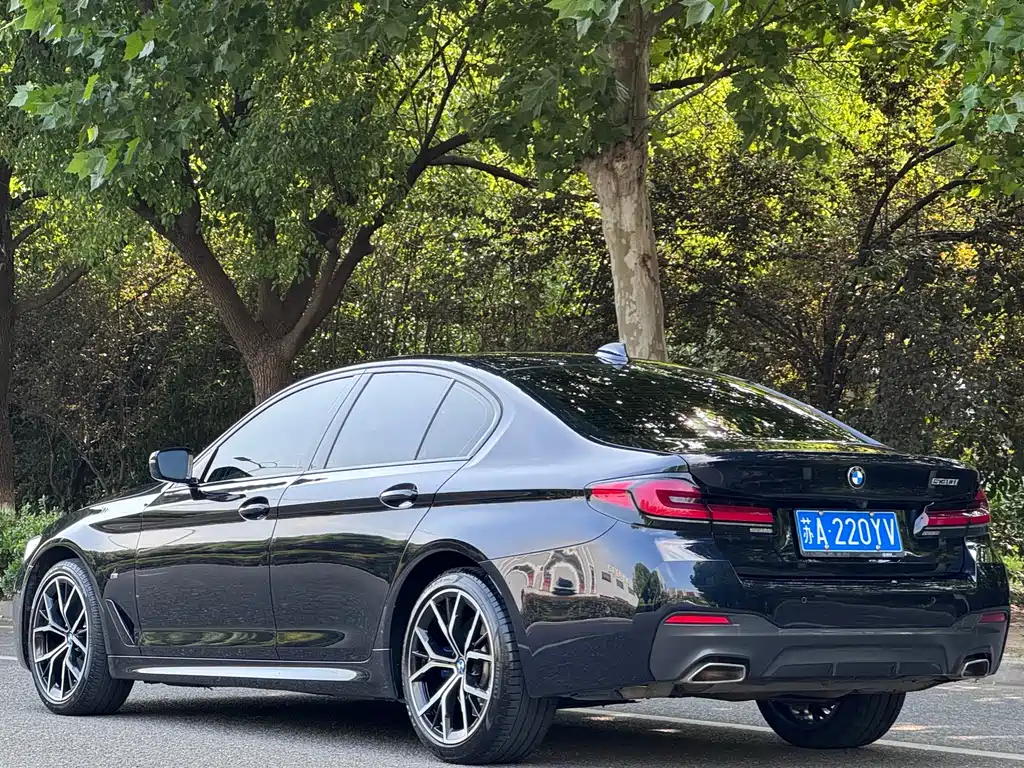 BMW 5 Series 2023