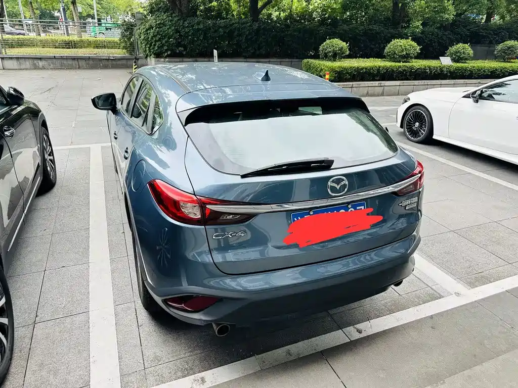 Mazda CX-4 2017 — фото 6