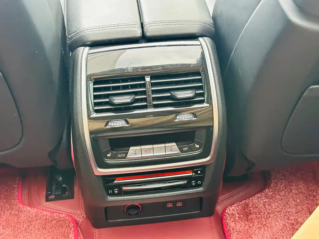 BMW X7 2021 — фото 10
