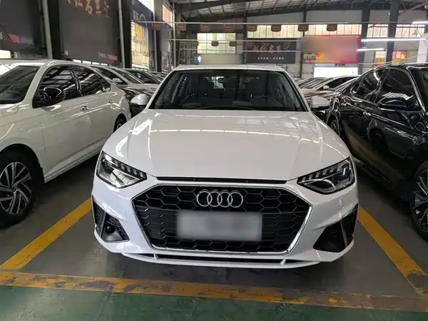 Audi A4L 2020