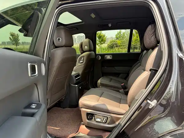 Li Auto L8 2024