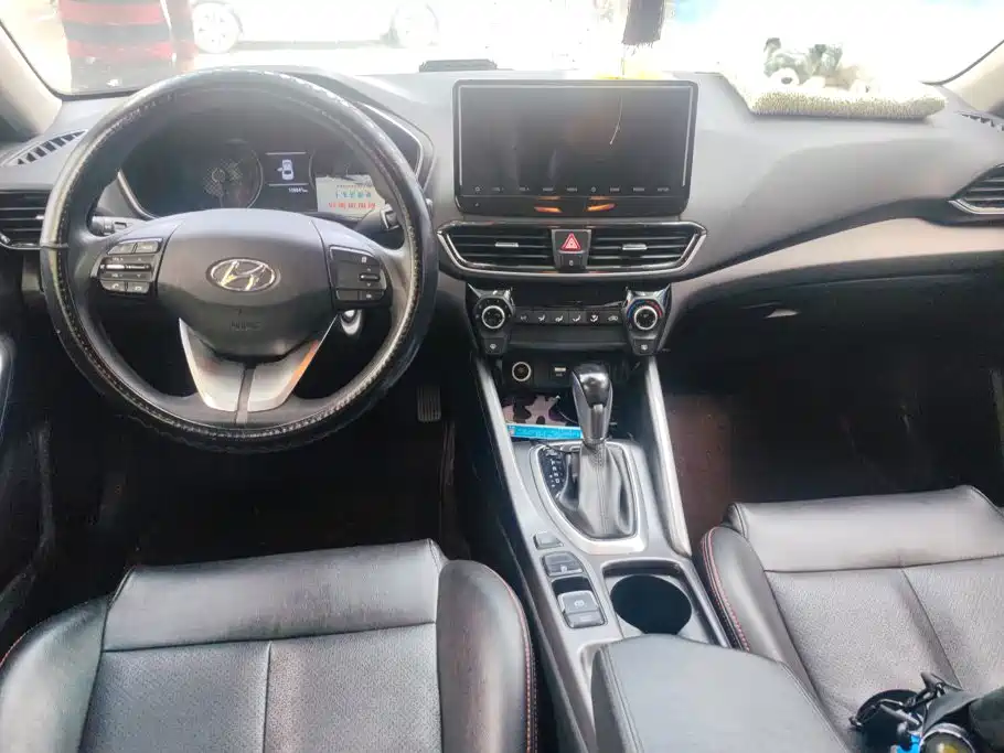 Hyundai Festa 2019 — фото 12