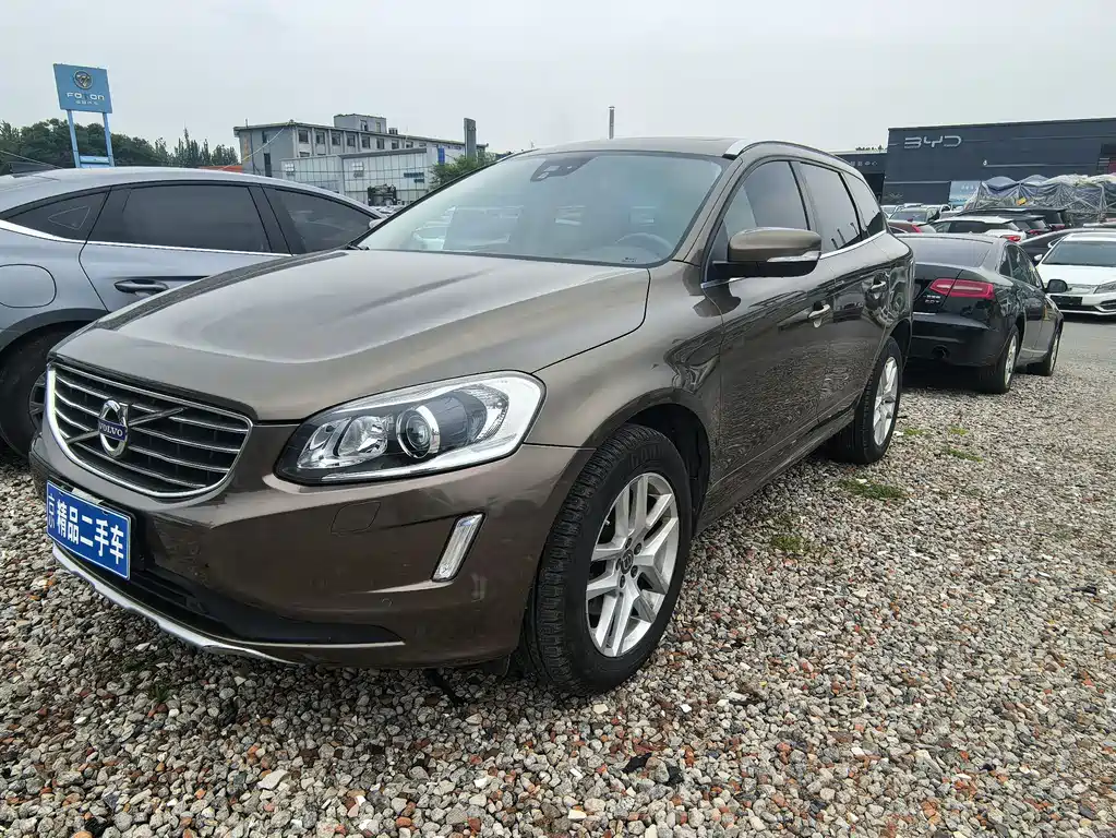 Volvo XC60 2016 — фото 1
