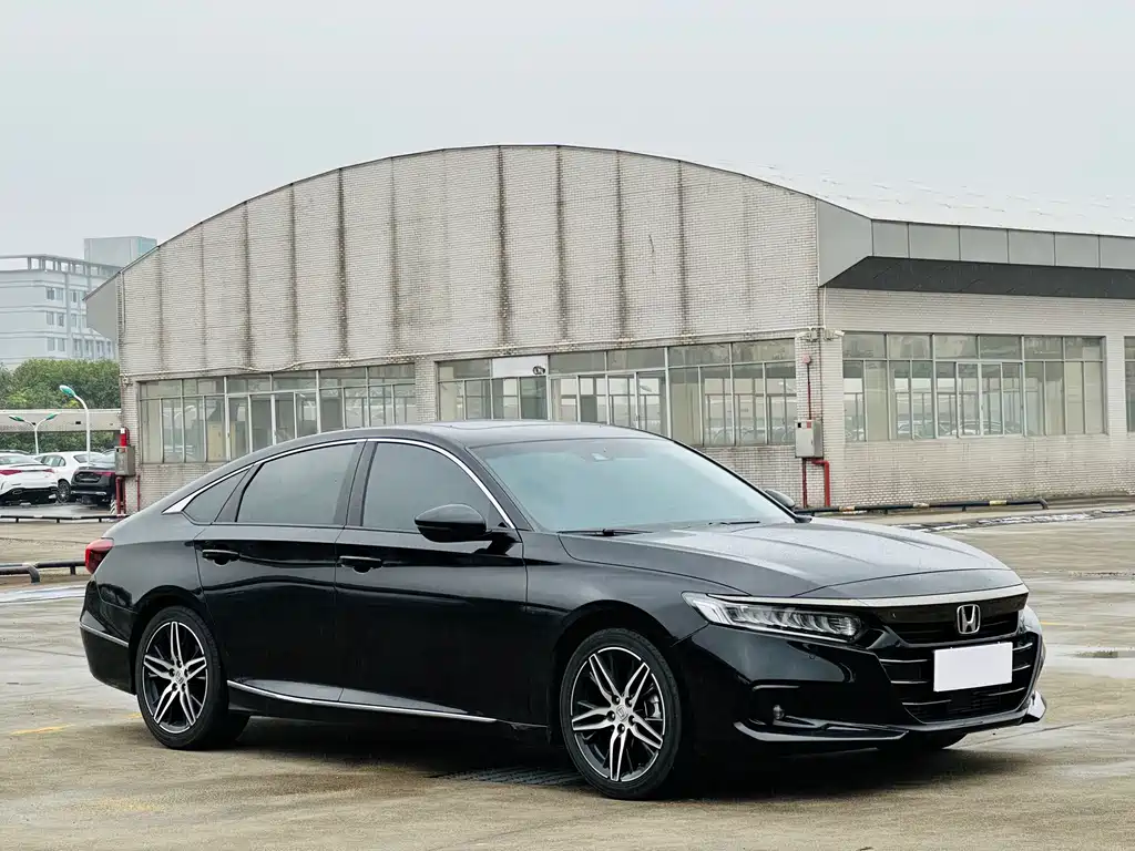 Honda Accord 2023 — фото 3
