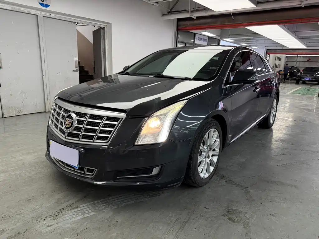 Cadillac XTS 2014 — фото 1