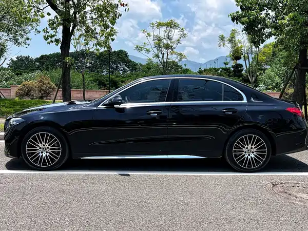 Mercedes-Benz C-Class 2022