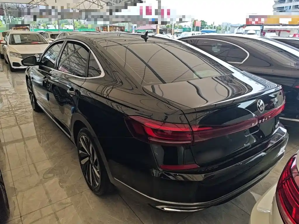 Volkswagen Passat 2022