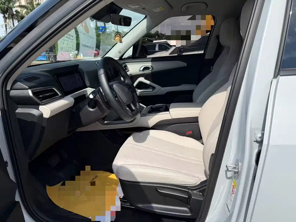 BYD Yuan UP 2025