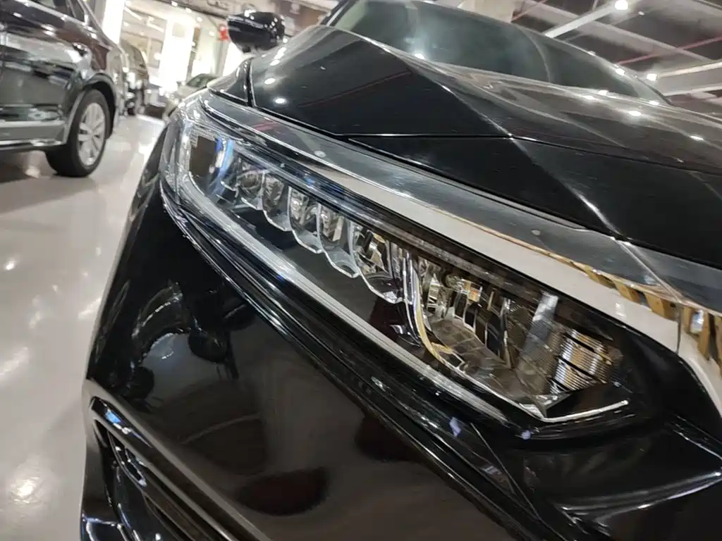Honda Accord 2021 — фото 13