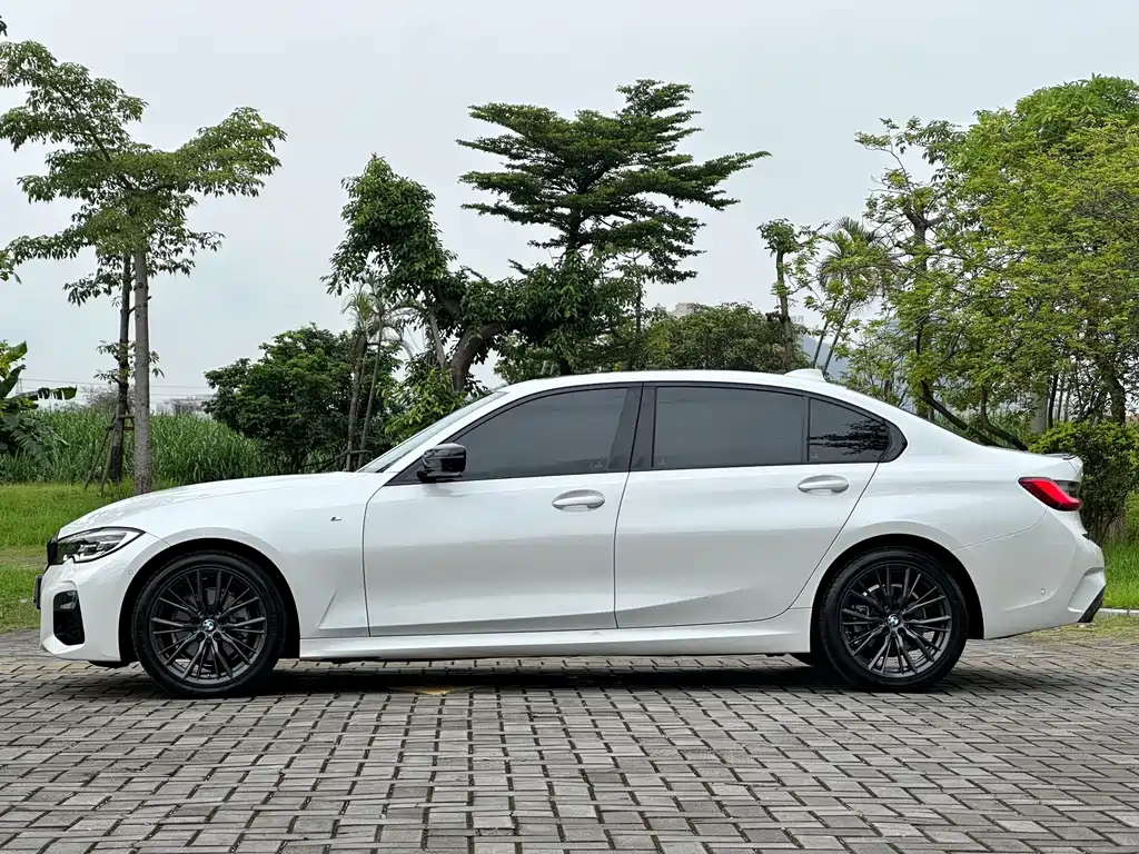 BMW 3 Series 2020 — фото 12