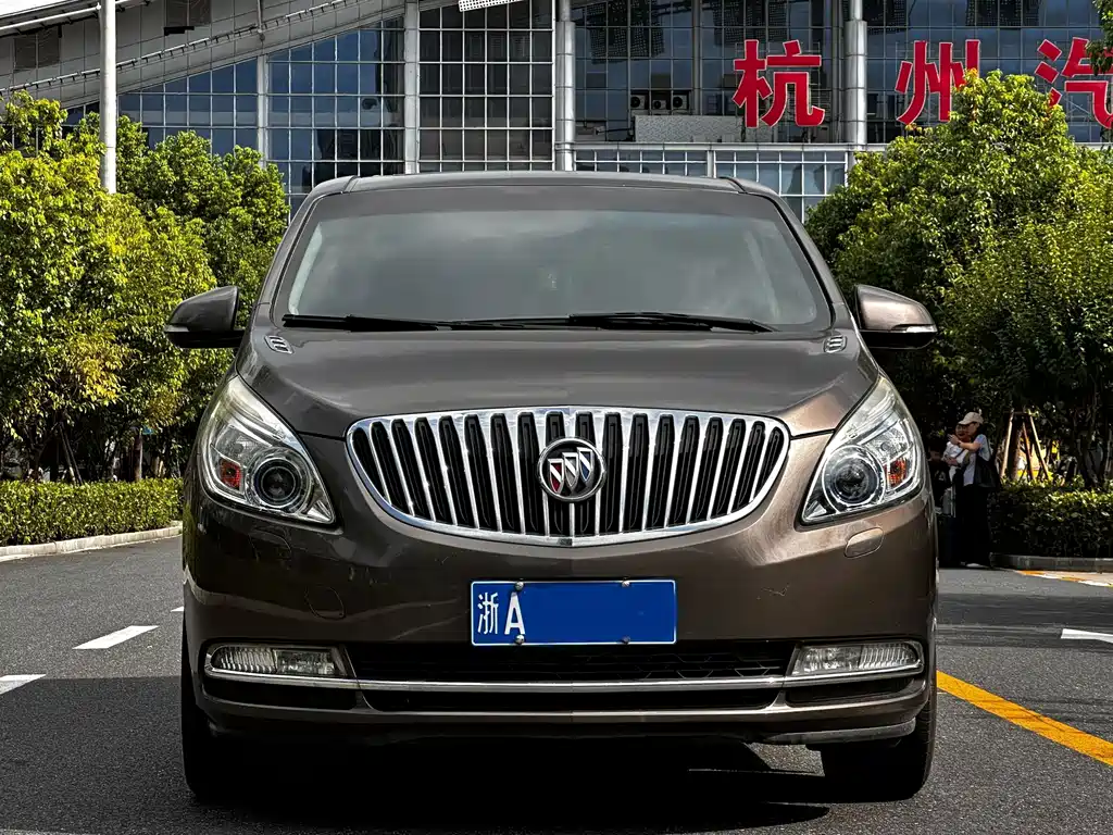 Buick GL8 2013 — фото 2