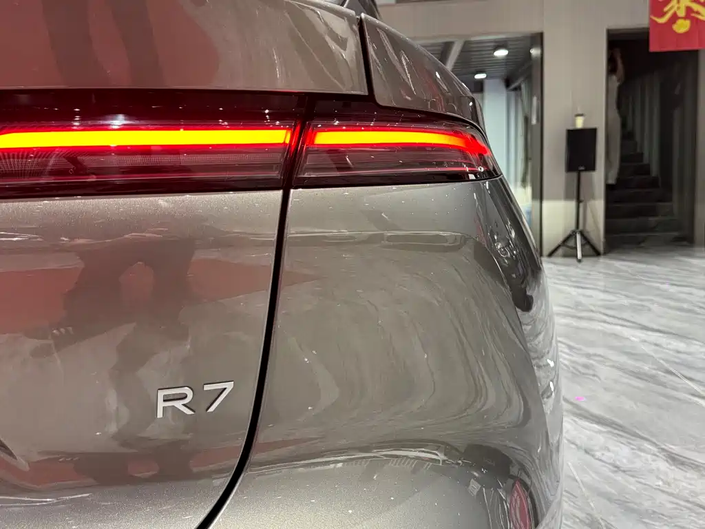 Roewe Feifan R7 2025 — фото 24
