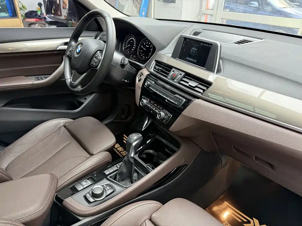 BMW X1 2018 — фото 13