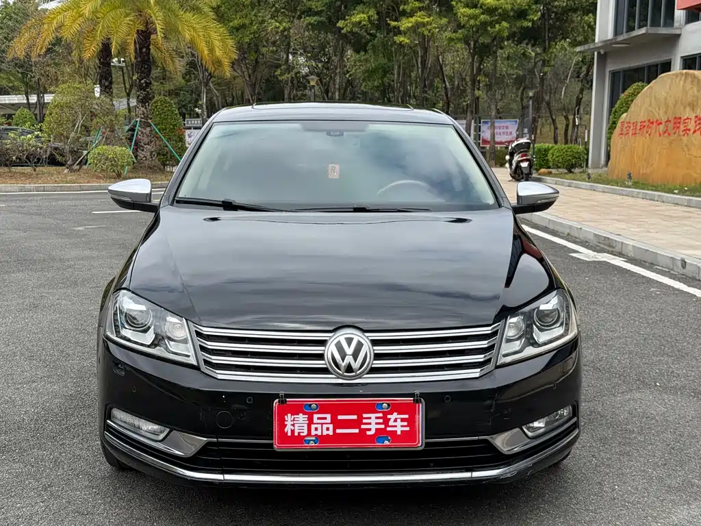 Volkswagen Magotan 2013