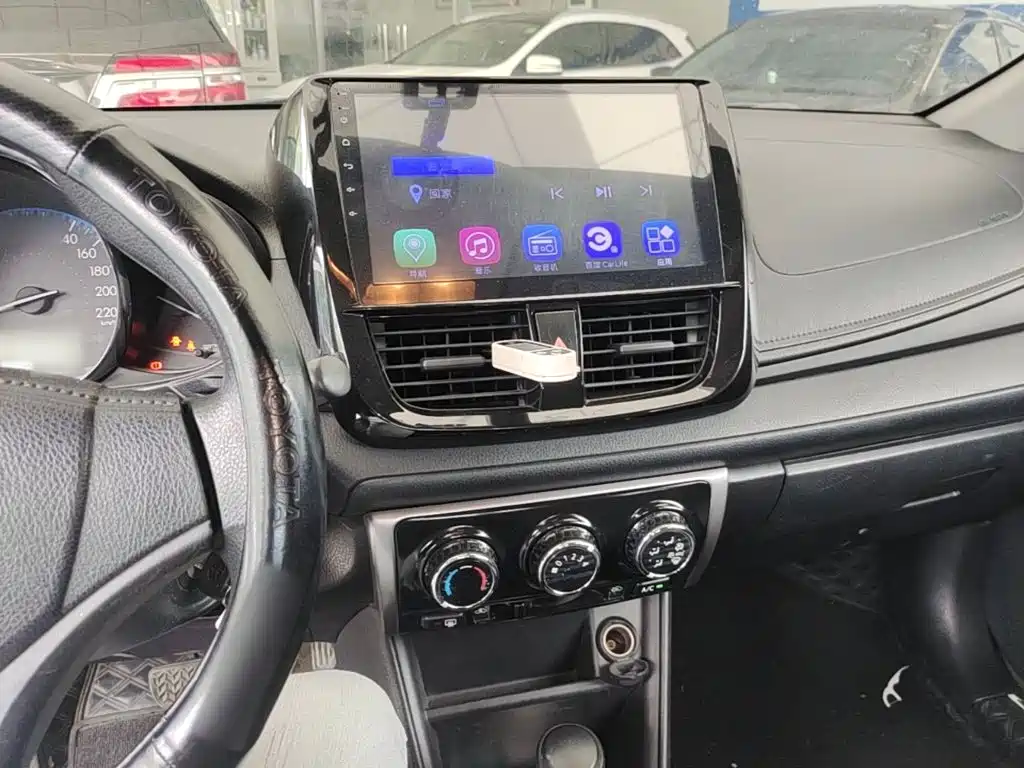 Toyota Vios 2017 — фото 10