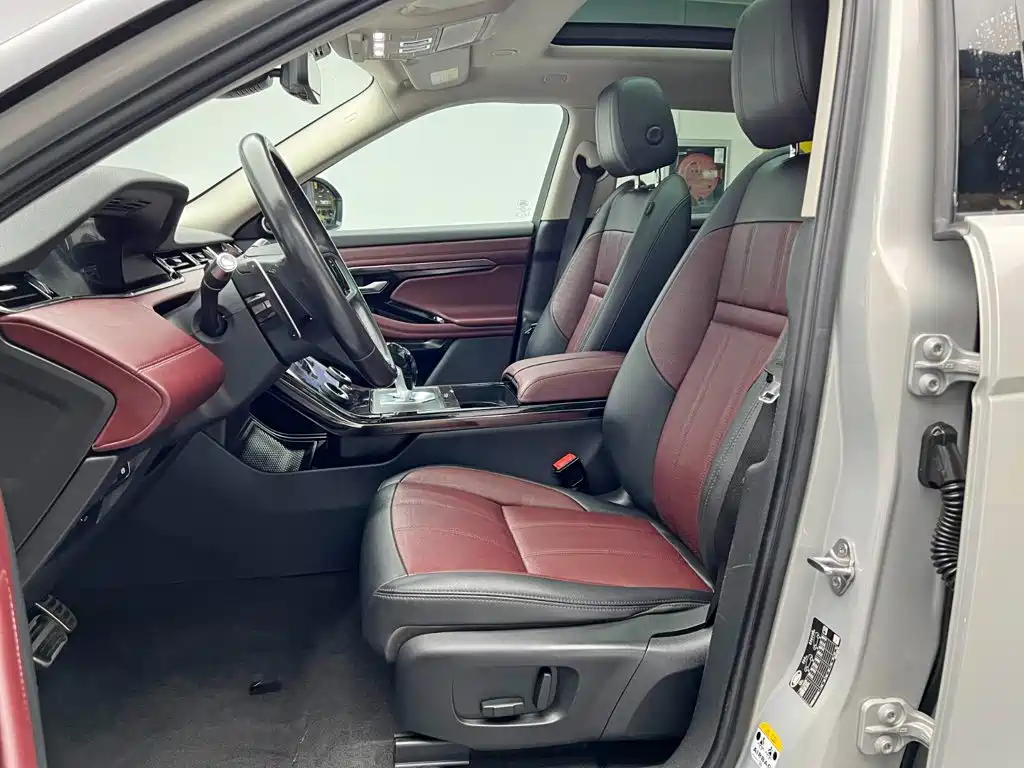 Land Rover Range Rover Evoque 2021 — фото 16