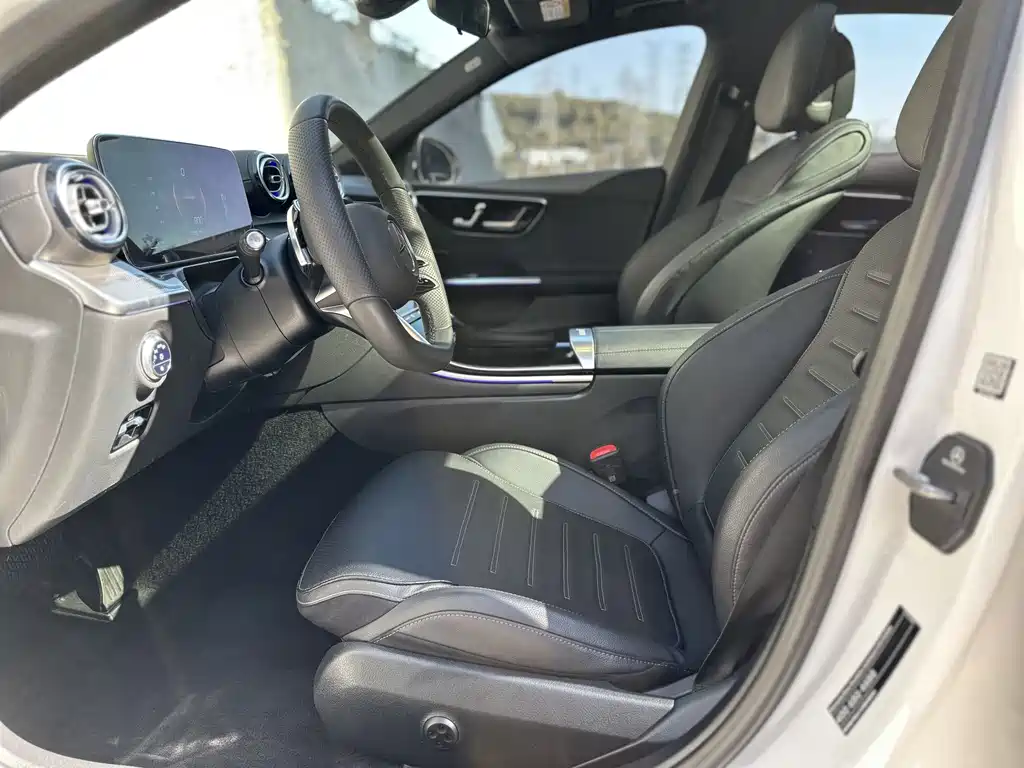 Mercedes-Benz C-Class 2022 — фото 12