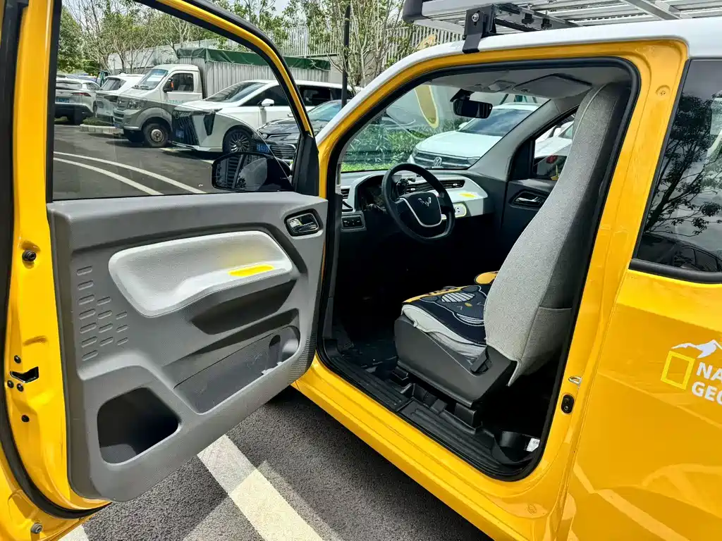 Wuling MINIEV 2021