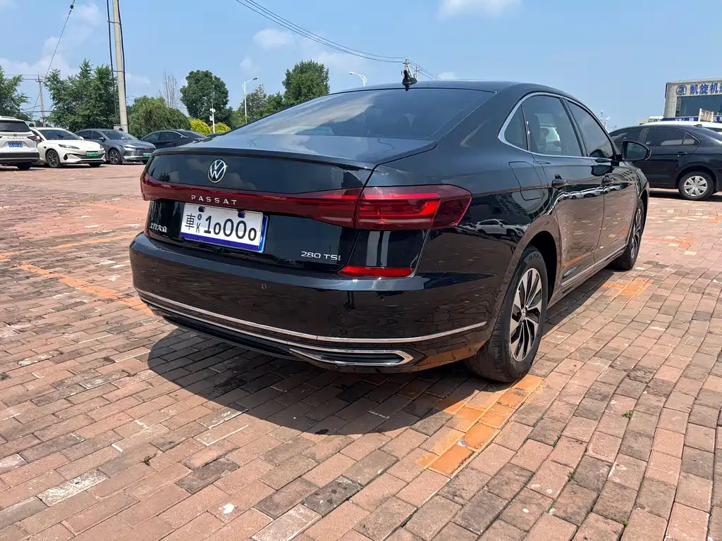 Volkswagen Passat 2023
