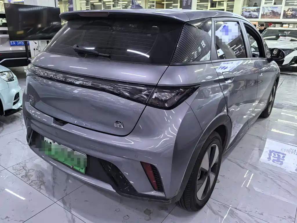 BYD Dolphin 2023