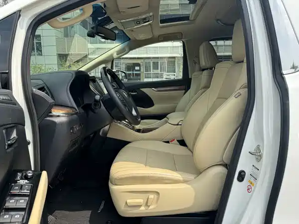 Toyota Alphard 2016