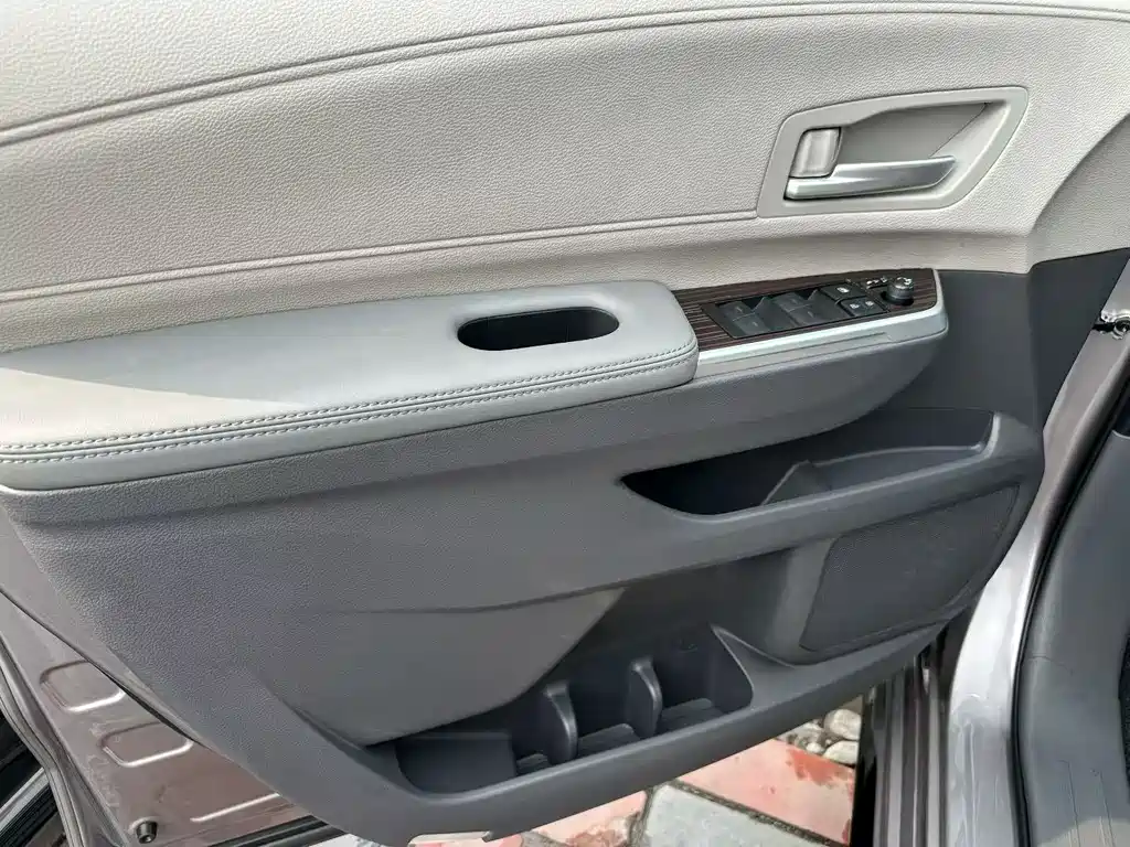 Toyota Sienna 2024