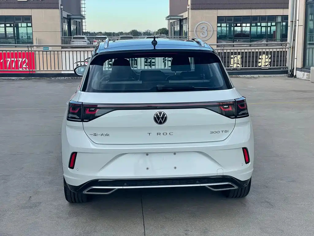 Volkswagen T-Roc 2023 — фото 4