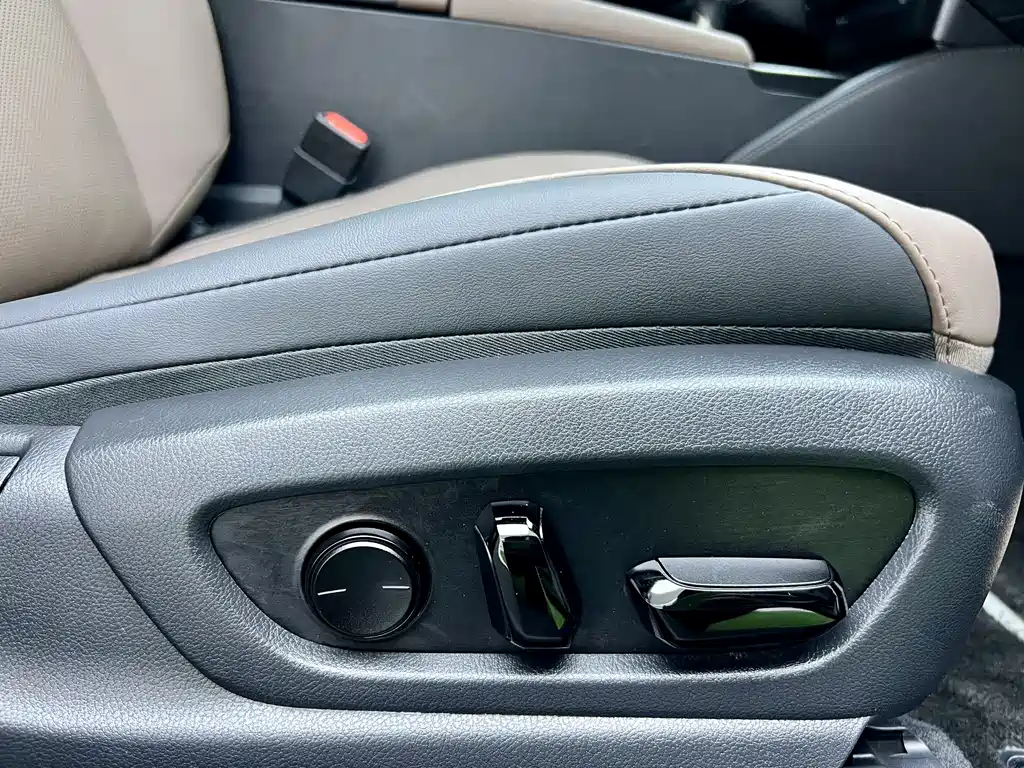 Lexus ES 2024 — фото 10