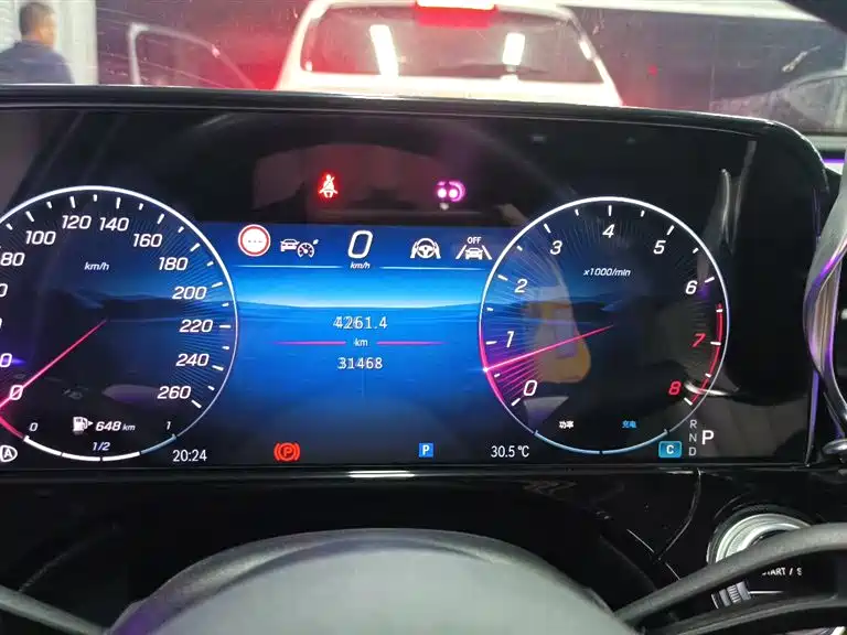 Mercedes-Benz E-Class 2023
