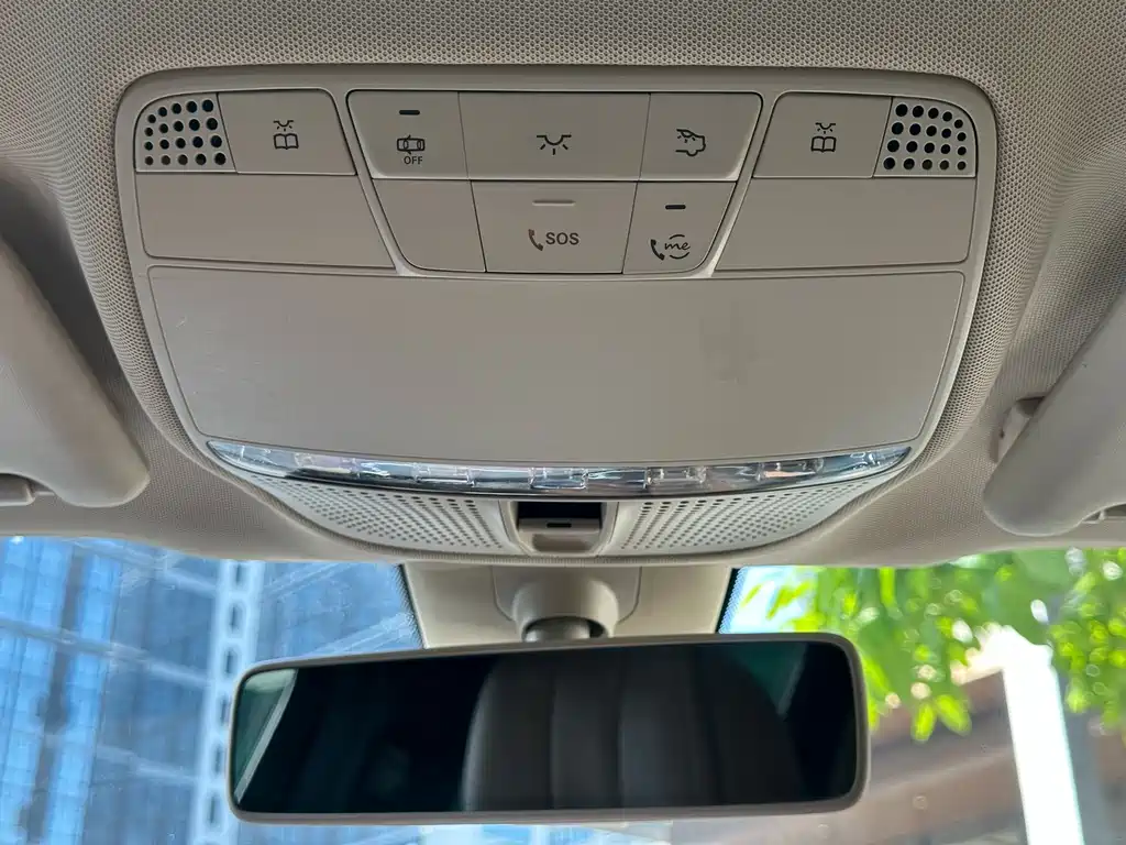 Mercedes-Benz E-Class 2020 — фото 19
